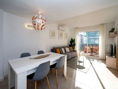 Sakura, appartement moderne 110 m de la mer : photo 9