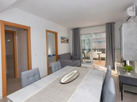 Karma - Appartement moderne 62 m² avec vue port : photo 11