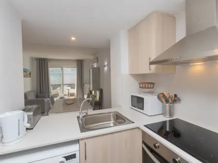 Karma - Appartement moderne 62 m² avec vue port : photo 13