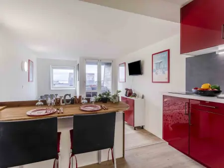 Les Marinas : studio vue port à Deauville, balcon ouest