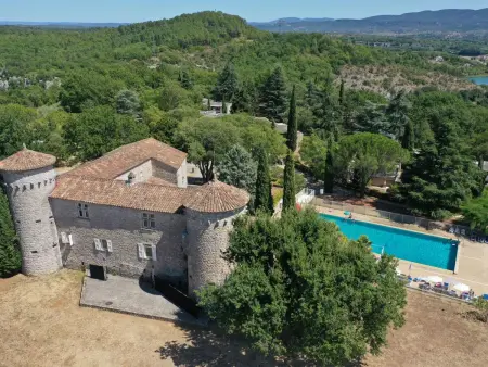 Location appartement à Casteljau, Lou Castel
