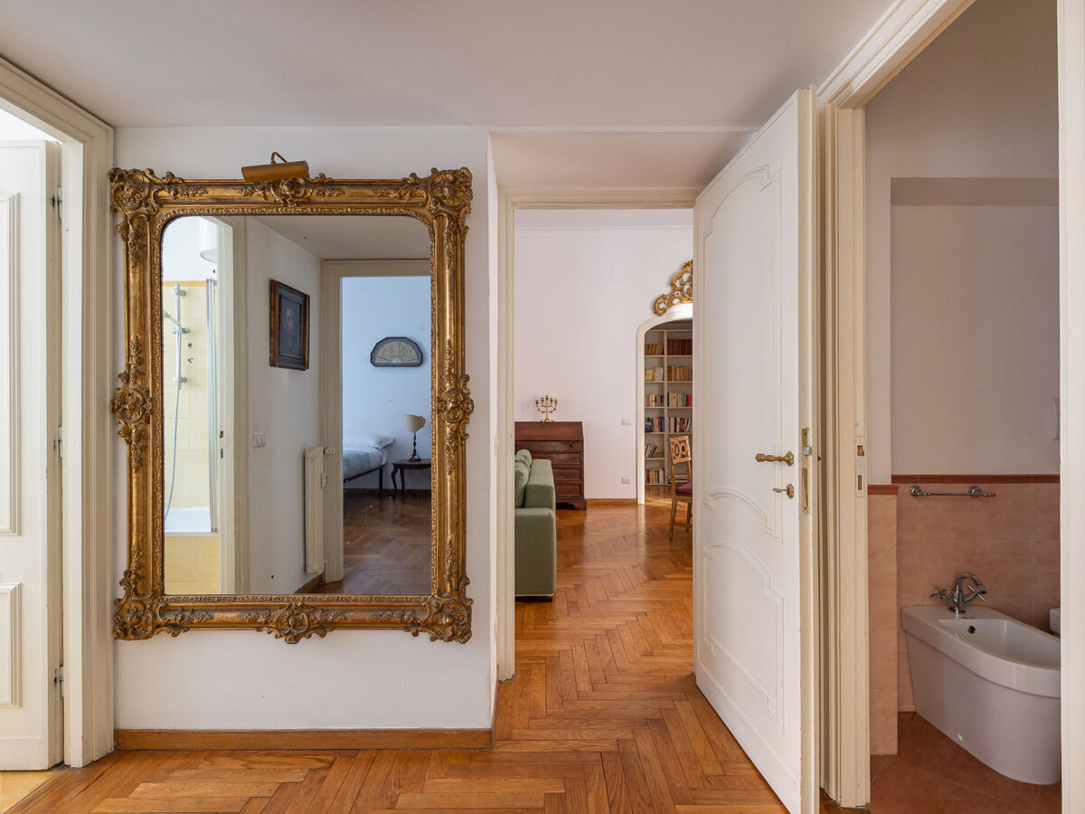 Appartement Virgilio, 100 m² dans le quartier Campo dei Fiori - Photo 10