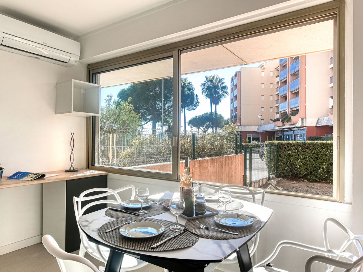 Appartement Le Méditerranée, 40 m de la mer à Fréjus - Photo 2