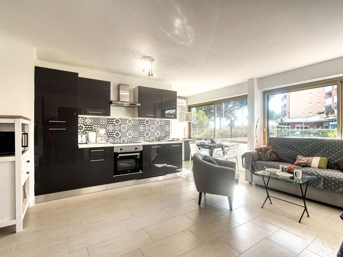 Appartement Le Méditerranée, 40 m de la mer à Fréjus - Photo 11