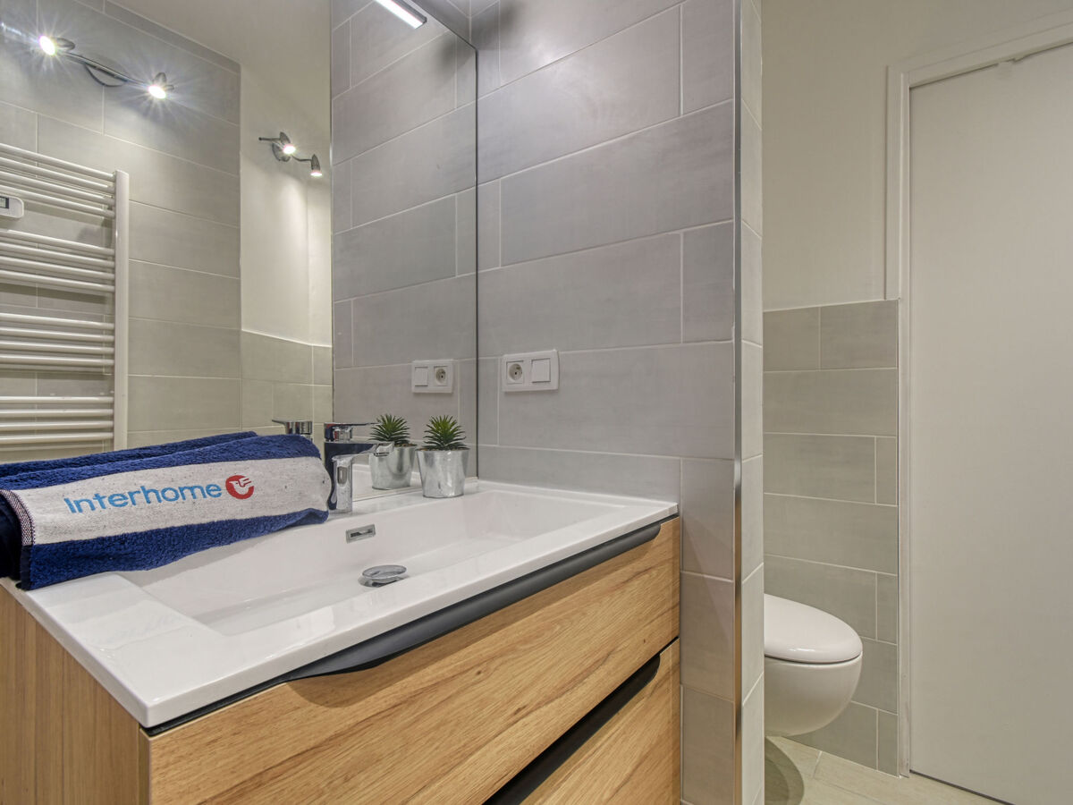 Appartement Le Méditerranée, 40 m de la mer à Fréjus - Photo 14