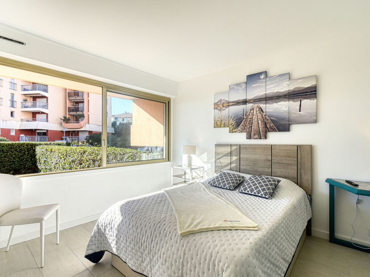 Appartement Le Méditerranée, 40 m de la mer à Fréjus - Photo 17