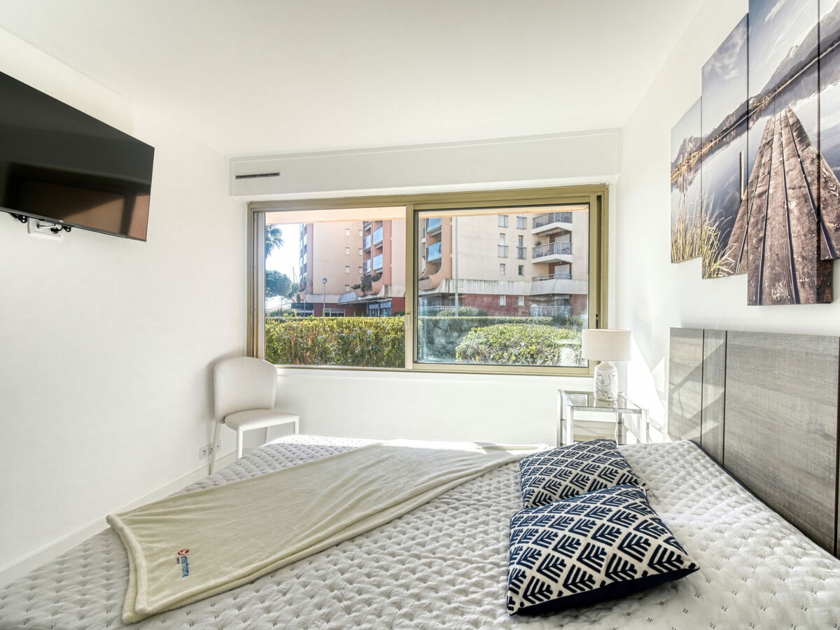 Appartement Le Méditerranée, 40 m de la mer à Fréjus - Photo 18