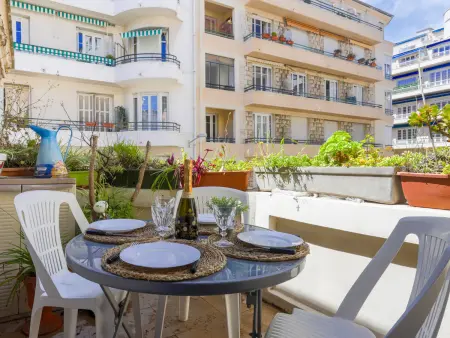 Appartement 2 pièces rénové, 50 m² à 800 m de la mer : photo 21