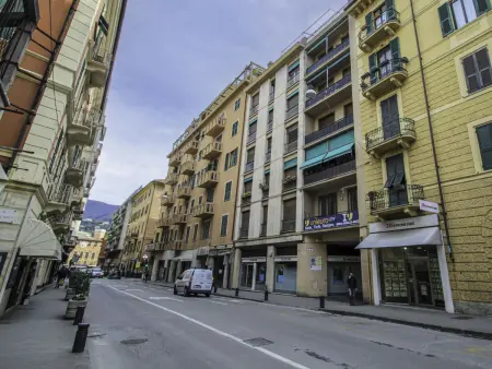 Location appartement à Rapallo, Rosso