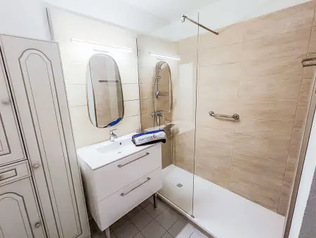 Appartement vue mer et port à Fréjus, 45 m² : photo 5
