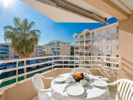 Appartement vue mer et port à Fréjus, 45 m² : photo 6