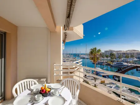 Appartement vue mer et port à Fréjus, 45 m² : photo 15