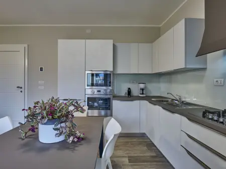 Cà Ben, appartement rénové 70 m² à Dongo : photo 2