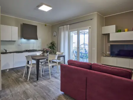 Cà Ben, appartement rénové 70 m² à Dongo : photo 3