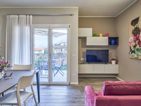 Cà Ben, appartement rénové 70 m² à Dongo : photo 6