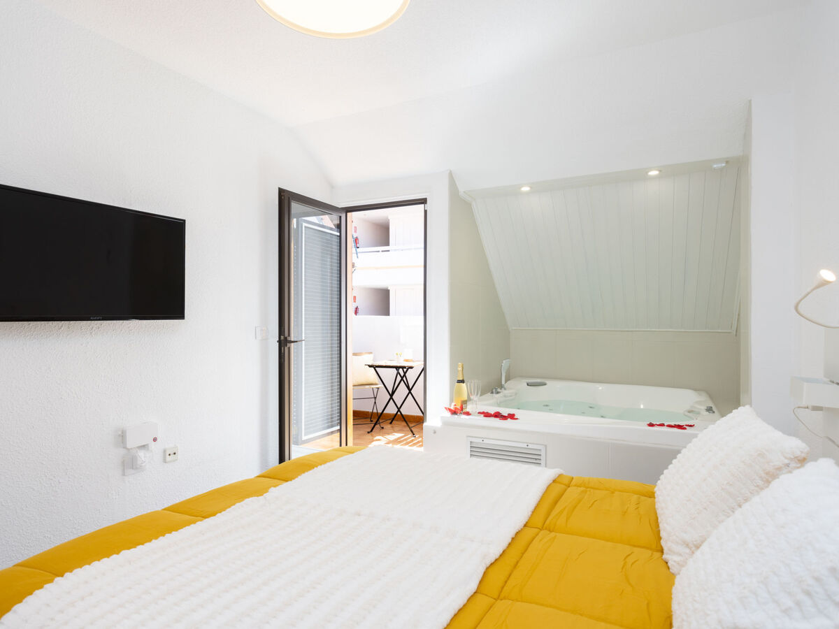 Deluxe Altemar – Appartement 80m² rénové 2023 - Photo 4