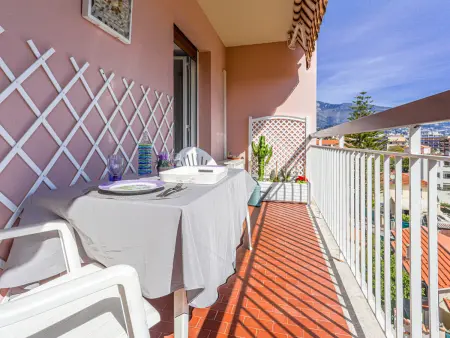 Appartement 2 chambres avec terrasse à Roquebrune Cap Martin : photo 4