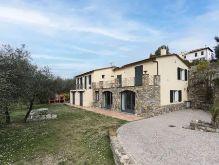 Location villa à Imperia