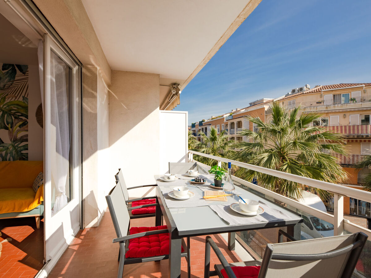 Apt Le Préconil - 2 chambres, balcon vue mer à Sainte-Maxime - Photo 3