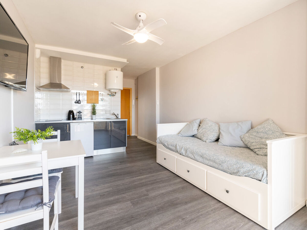 Studio 25 m² Empuriabrava, 11e étage, 50 m de la plage - Photo 2