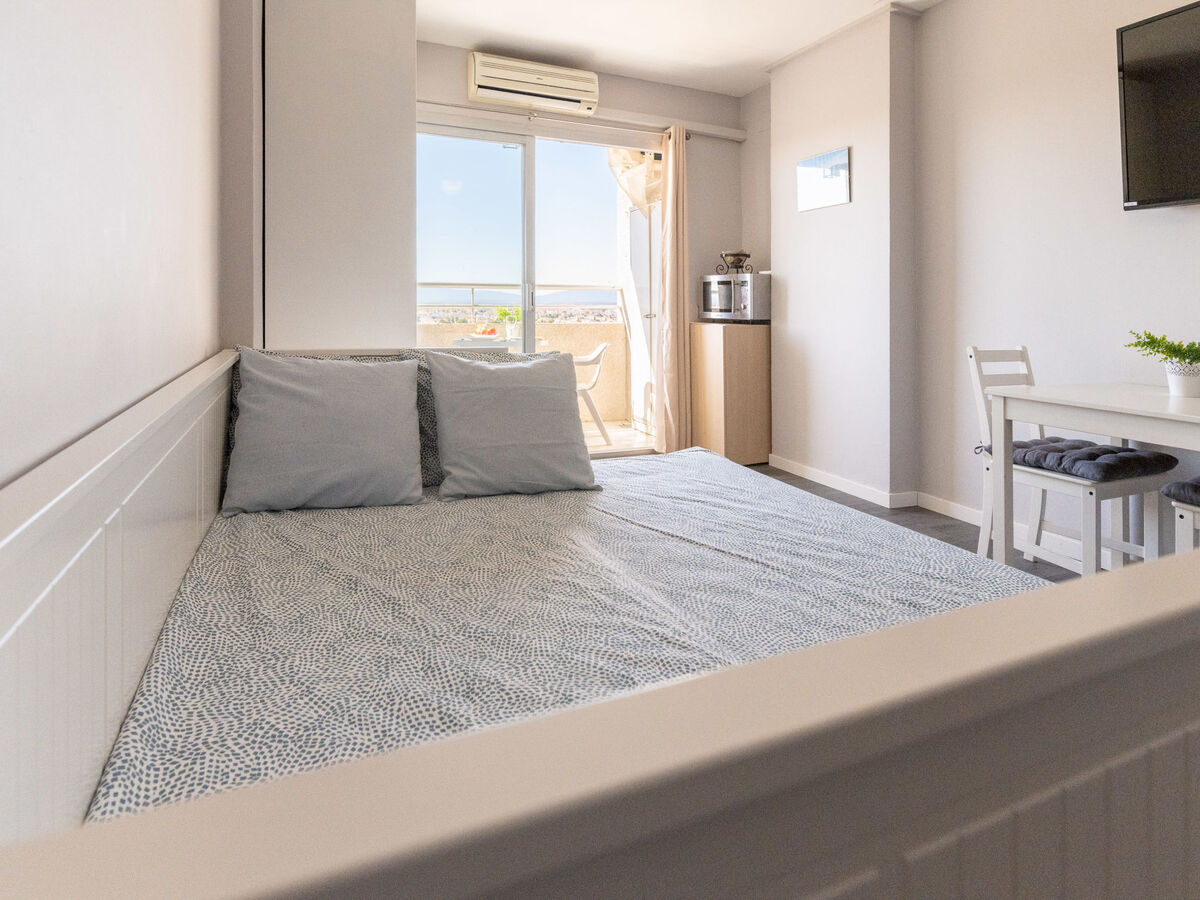 Studio 25 m² Empuriabrava, 11e étage, 50 m de la plage - Photo 5