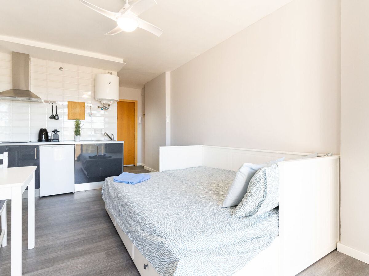 Studio 25 m² Empuriabrava, 11e étage, 50 m de la plage - Photo 12