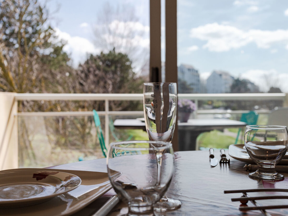 Appartement Trouville-sur-Mer, balcon sud, vue mer latérale - Photo 14
