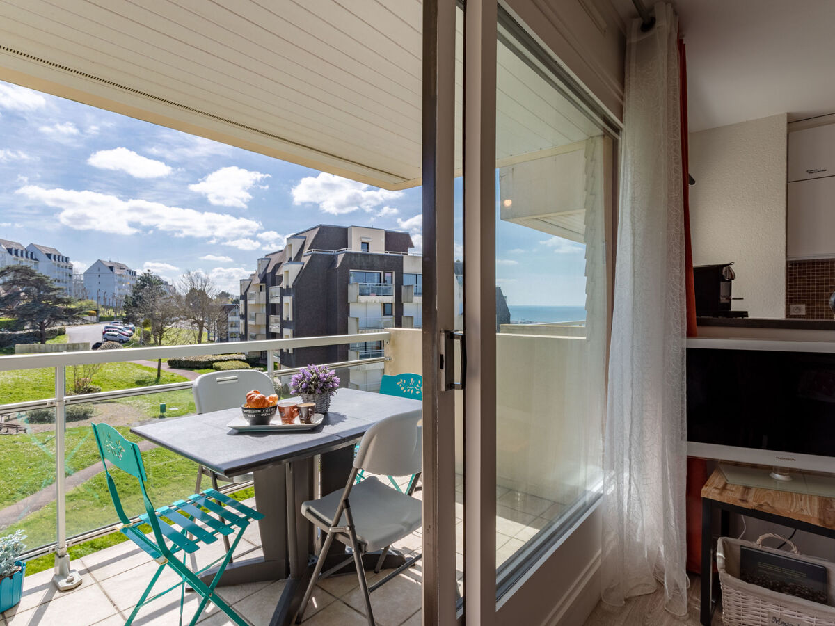 Appartement Trouville-sur-Mer, balcon sud, vue mer latérale - Photo 15