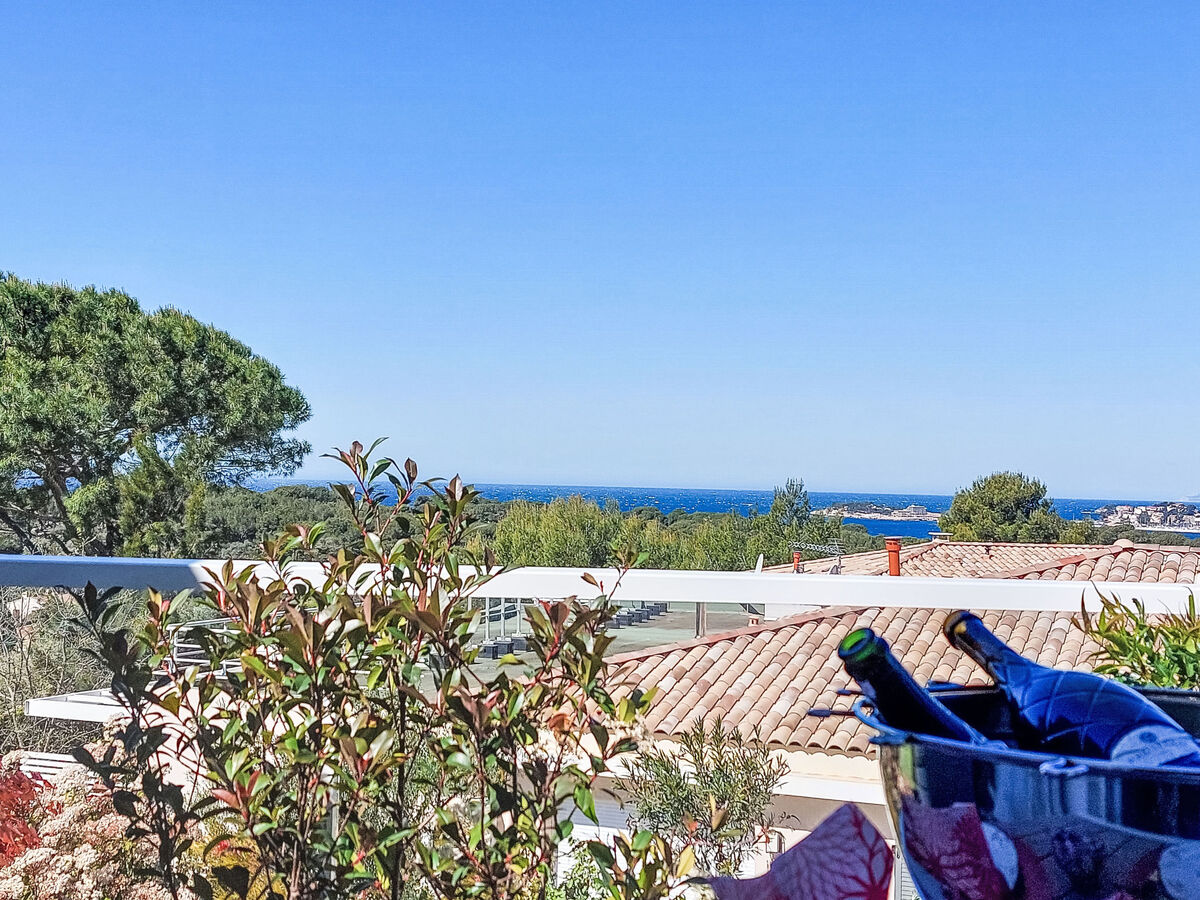 Les Terrasses d'Azur - Apt 3 pièces vue mer à Sanary - Photo 5