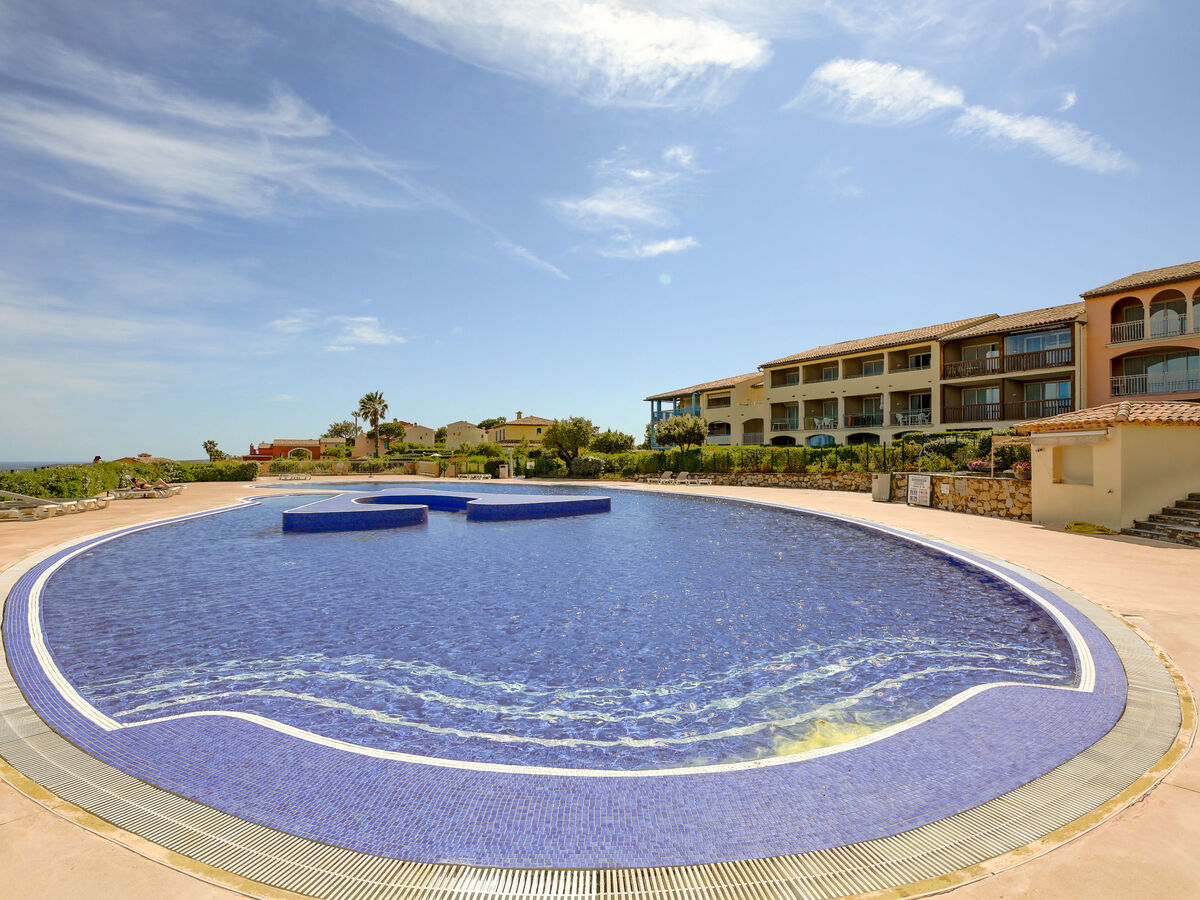 Apt 2 pièces vue mer aux Issambres, piscine - Photo 14