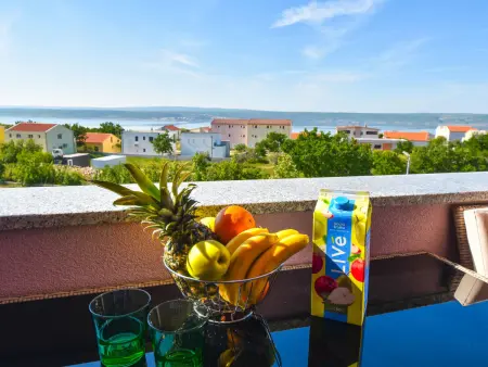 Location appartement à Maslenica, Ika