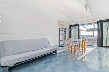 Location appartement à Policastro Bussentino, Appartement en bord de mer à Policastro Bussentino avec piscine