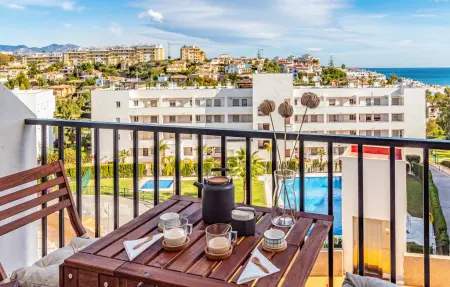 Appartement 2 chambres vue mer, piscine partagée à Mijas Costa : photo 2
