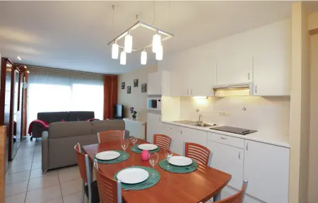Appartement 2 chambres à Oostende, piscine commune et plage à 50 m : photo 4