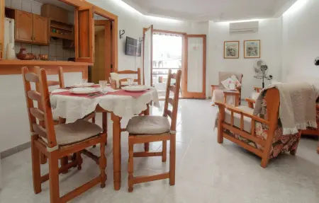 Appartement 2 chambres avec piscine commune à Torrevieja, à 600 m de la plage : photo 4