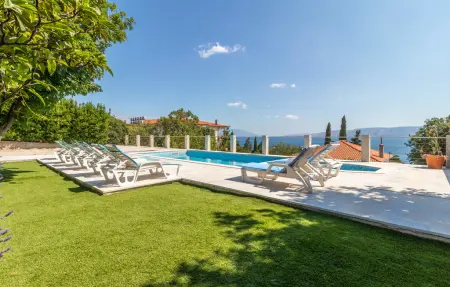 Location maison de vacances à Novi Vinodolski