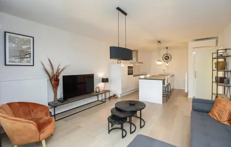 Residentie Crystal : appartement vue mer à Ostende, piscine et terrasse : photo 2
