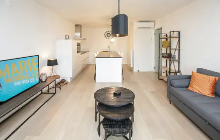 Residentie Crystal : appartement vue mer à Ostende, piscine et terrasse : photo 14