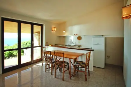 Maison 6 pers. Costa Paradiso face aux falaises rouges : photo 13