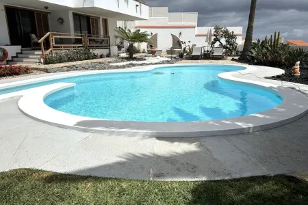 Location appartement à Radazul, Appartement Radazul au bord de l'eau