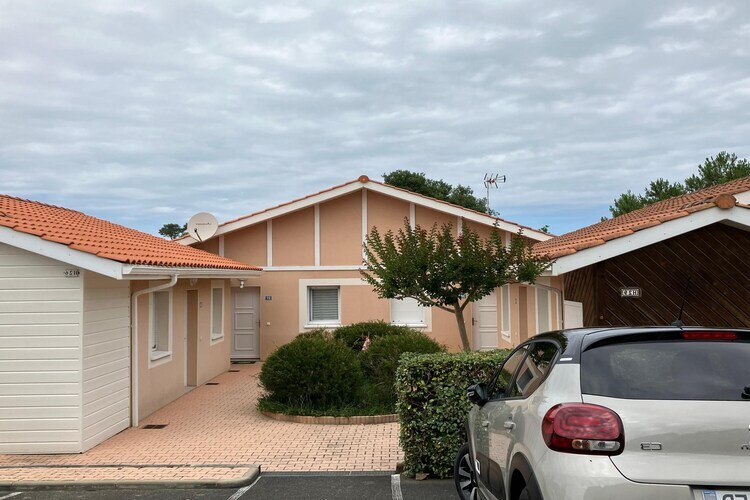 Maison Moliets, 300 m de la plage avec jardin - Photo 1