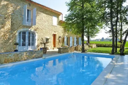 Location appartement de vacances à Caderousse