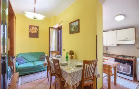 Appartement 2 personnes à Ricadi : photo 2
