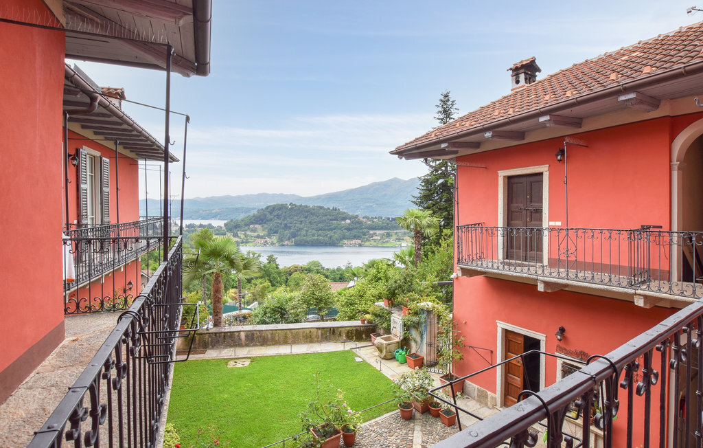 Appartement 50 m² avec piscine, vue lac et montagne - Photo 2