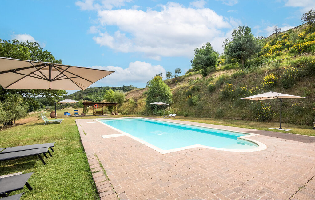 Appartement en pierre avec terrasse et piscine, Castelmuzio - Photo 9