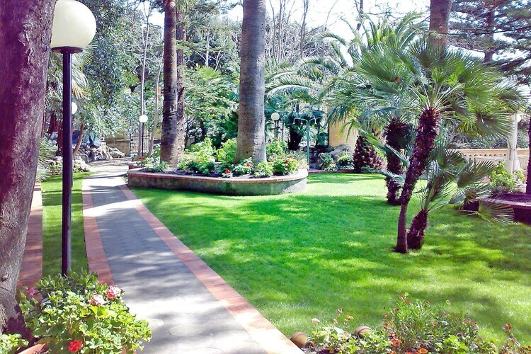 Villa féodale 19e siècle à Imperia, 800 m de plage - Photo 20