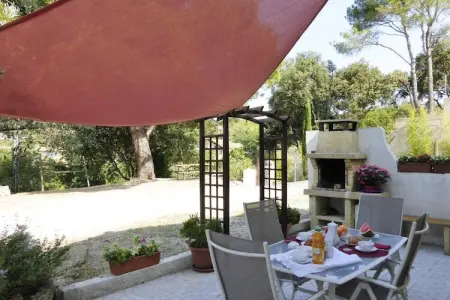 Maisonnette provençale avec terrasse à Bellegarde : photo 13