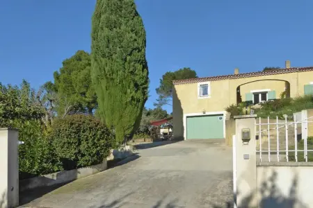 Maisonnette provençale avec terrasse à Bellegarde : photo 19