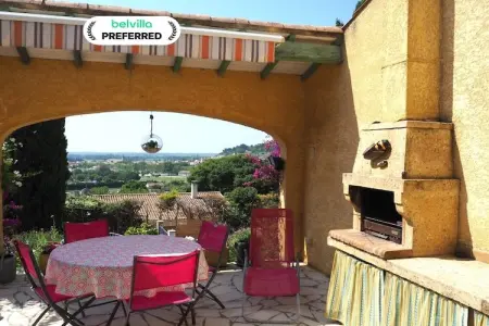 Location appartement à Bellegarde, Villa à Bellegarde près du Pont du Gard