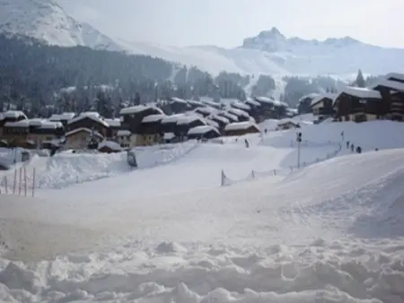 Studio 32m² centre station, terrasse sud face aux pistes : photo 10